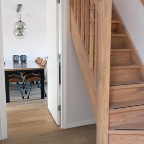 House | Dining - Modern & Cozy Holiday Home Near Beach (Sint Maartensvlotbrug)