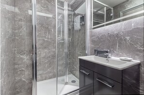 Dusche, Haartrockner