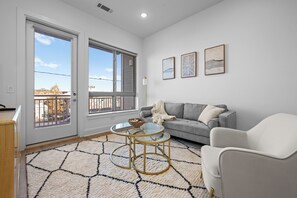 Apartment, 1 Bedroom, Non Smoking | Living area - Ello House (Charlotte)