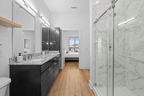 Apartment, 1 Bedroom, Non Smoking | Bathroom