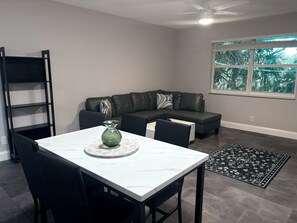 Interior - Chic newly remodeled 2bd 2bath apartment with AC, WiFi in vibrant Delray Beach (Delray Beach)