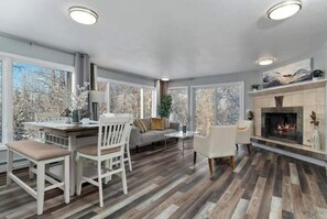 Interior - The Gilded Alaskan Venture Home [A] (Anchorage)