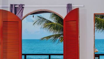 ํจ๋ฐ๋ฆฌ ์ฟผ๋๋ฃธ, ํด๋ณ ์ ๋ง | 1 ๊ฐ์ ์นจ์ค, ๋ฌด๋ฃ WiFi