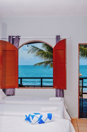 Neljän hengen perhehuone, rantanäköala | Ilmainen Wi-Fi