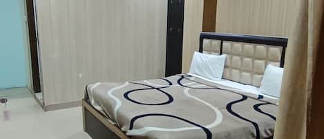 Chambre Double, vue ville