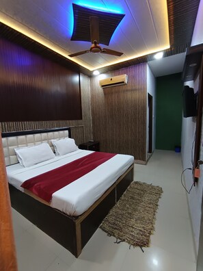 Double Room, City View | Free WiFi
