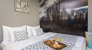 2 bedrooms, in-room safe, iron/ironing board, WiFi