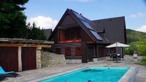 Vila | Kolam renang