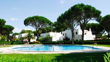 House | Pool | Outdoor pool