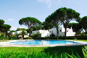 House | Pool