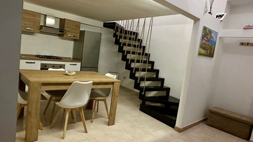 COZY VACATION HOME FRANCESCA 10 MINUTES FROM NAPLES CENTER