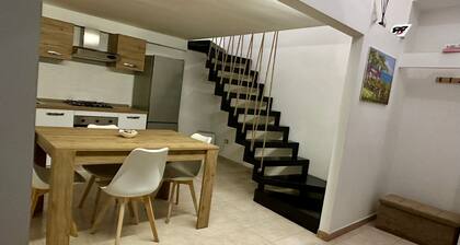 COZY VACATION HOME FRANCESCA 10 MINUTES FROM NAPLES CENTER