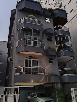 Exterior - Apartment 1 min from the beach (Centro Itapema)