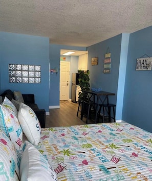In-room safe, free WiFi, bed sheets