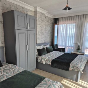 Standard Double or Twin Room, Sea View | Free WiFi - Pembe Köşk Otel (Edremit)