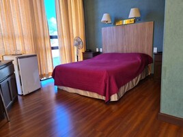 Standard Double Room, 1 Queen Bed | In-room safe, desk, laptop workspace, free WiFi