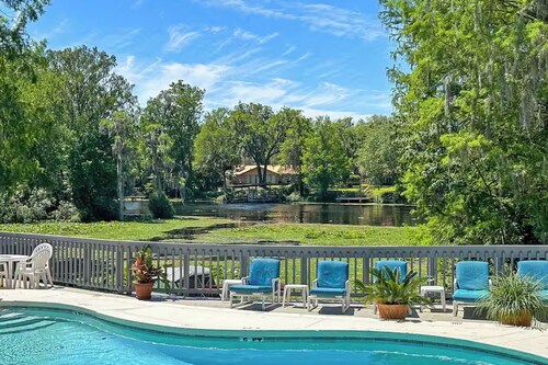 River Retreat cozy 1 bedroom studio apartment