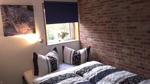 House - Appealing Bungalow With Large Garden (Sint Maartensvlotbrug)