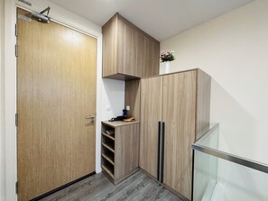 Wardrobe - Spacious Duplex Oasis Icon City (Petaling Jaya)