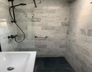 House | Bathroom - Family Bungalow With Garden (Sint Maartensvlotbrug)