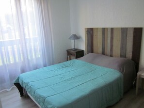 1 sovrum och strykjärn/strykbräda