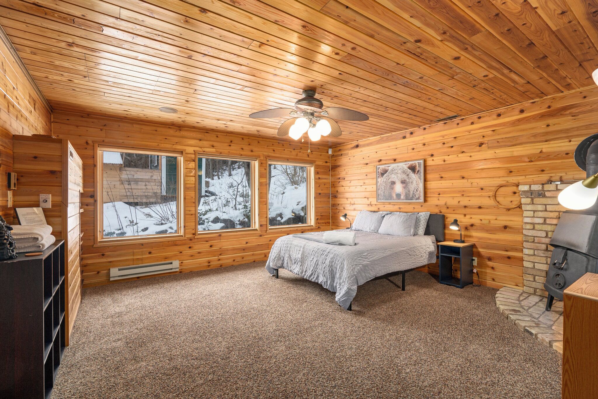 4 bedrooms, WiFi, bed sheets