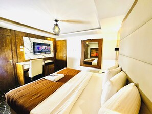 Habitación familiar | Escritorio y wifi gratis 