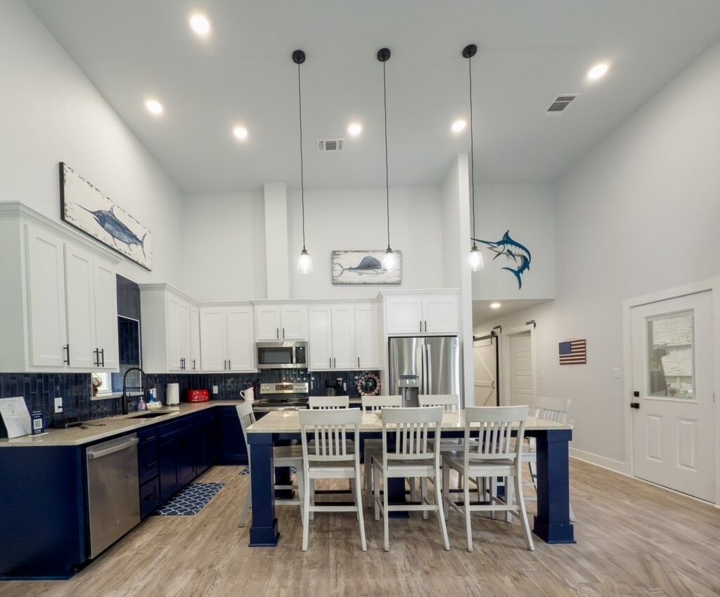 冰箱、微波炉、烤箱、炉灶