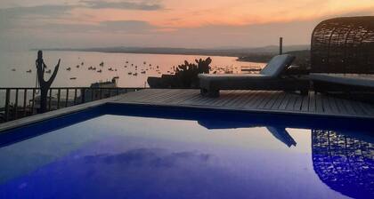 Beach lodging in Mancora -Peru, sun all year round.