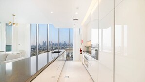 Coffee/tea maker, microwave, oven, stovetop - 2BR in with Burj Khalifa View (Dubai)