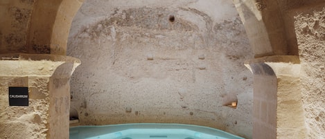 Couples treatment rooms, sauna, hot tub, steam room, body scrubs