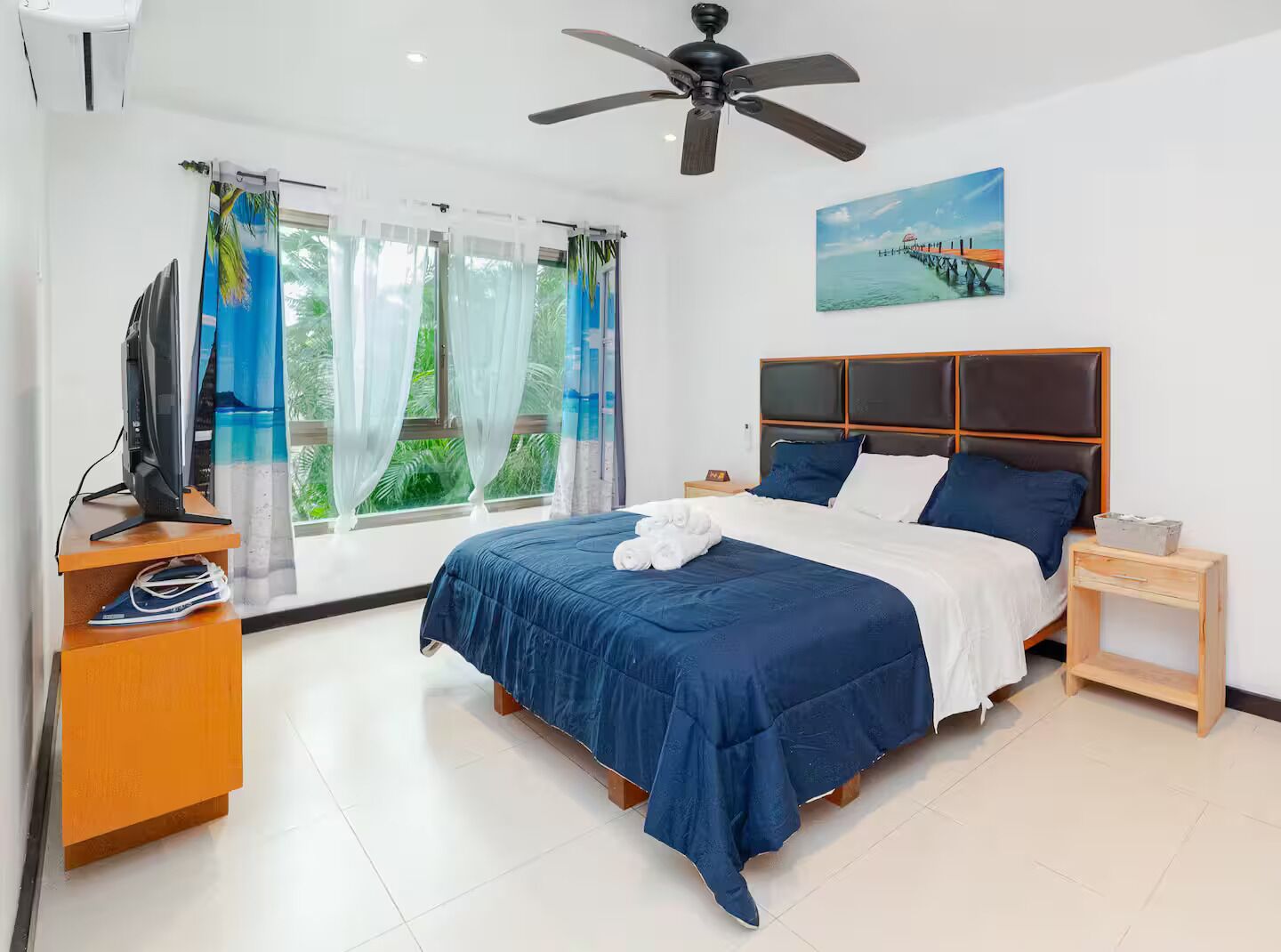 2 bedrooms, iron/ironing board, WiFi, bed sheets