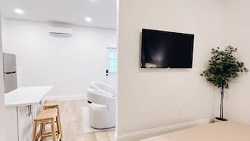 1 chambre, fer et planche Ă  repasser, Wi-Fi, draps fournis