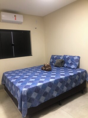 4 bedrooms, WiFi, bed sheets