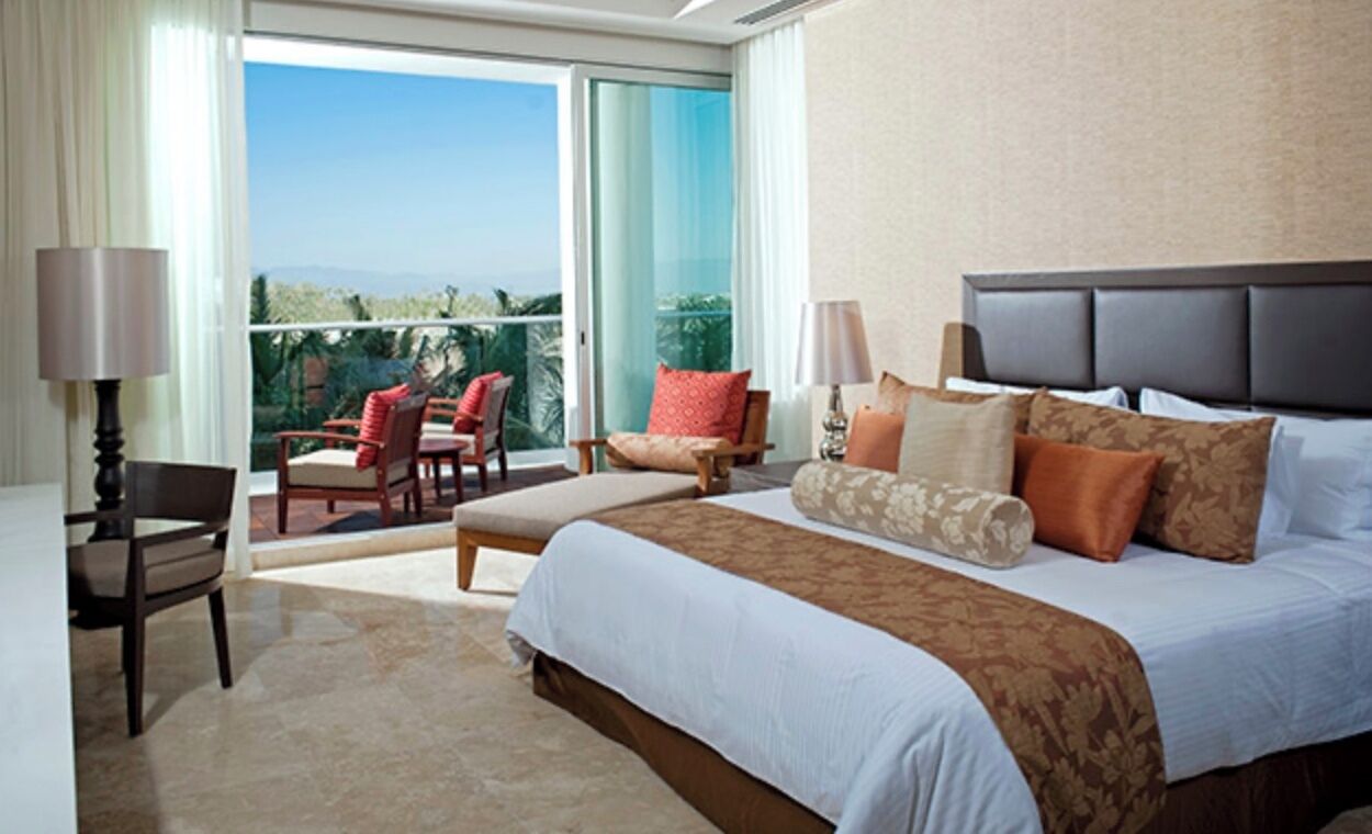 2 bedrooms, iron/ironing board, WiFi