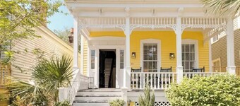 Beautifully Renovated 5 bedroom 5 bath