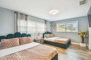 3 bedrooms, desk, iron/ironing board, travel cot