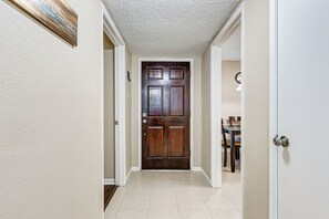 Interior - Sleeps 8 • w Parking • Fern Valley Retreat (Houston)