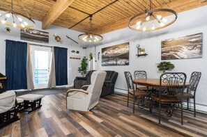 Interior - Alaskan Steam-powered Loft -6 (Anchorage)