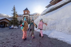 Snow and ski sports