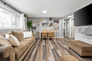 Living area - Cozy Piper Nook -1 (Anchorage)