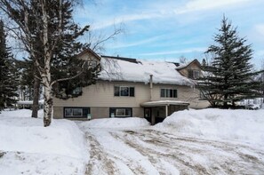 Exterior - Cozy Piper Nook -1 (Anchorage)