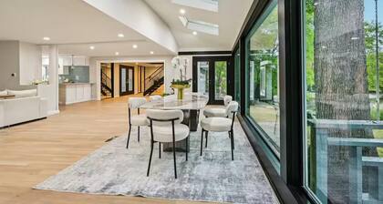 Modern Lake Home - 4-bedroom house in charming North Attleborough and Mansfield