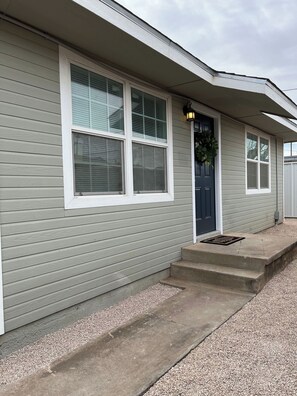 Exterior detail - Casa Obrero (Midland)