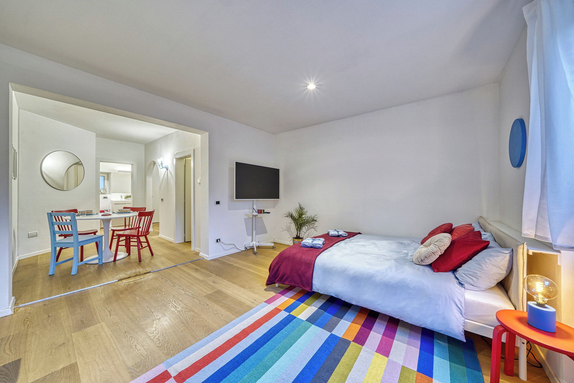 1 slaapkamer, een strijkplank/strijkijzer, gratis wifi, beddengoed