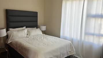 2 quartos, ferros/tábuas de passar roupa, Wi-Fi, roupa de cama
