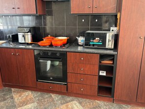 Private kitchen - Your holiday home, in the most quiet and yet secure neighborhood. (Swakopmund)