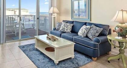 Belmont Towers 409 HUGE BALCONY, Boardwalk, Pool, Gym, Sauna, Ocean & Bay Views!