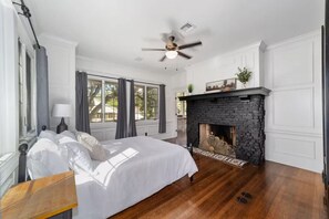 6 dormitorios, escritorio, tabla de planchar con plancha y wifi