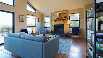 House, Multiple Beds, Balcony, Garden View (Stargazers' Delight) | Living area | 42-inch flat-screen TV with digital channels, fireplace